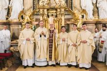 Na fotografii: (zľava) Michal Martinka, Dominik Kučera, Mons. Marián Chovanec, Patrik Špánik, Jozef Slavkovský, Marian Uram